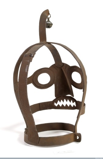 L0035595 An Iron 'scolds bridle' mask used to publicaly humiliate